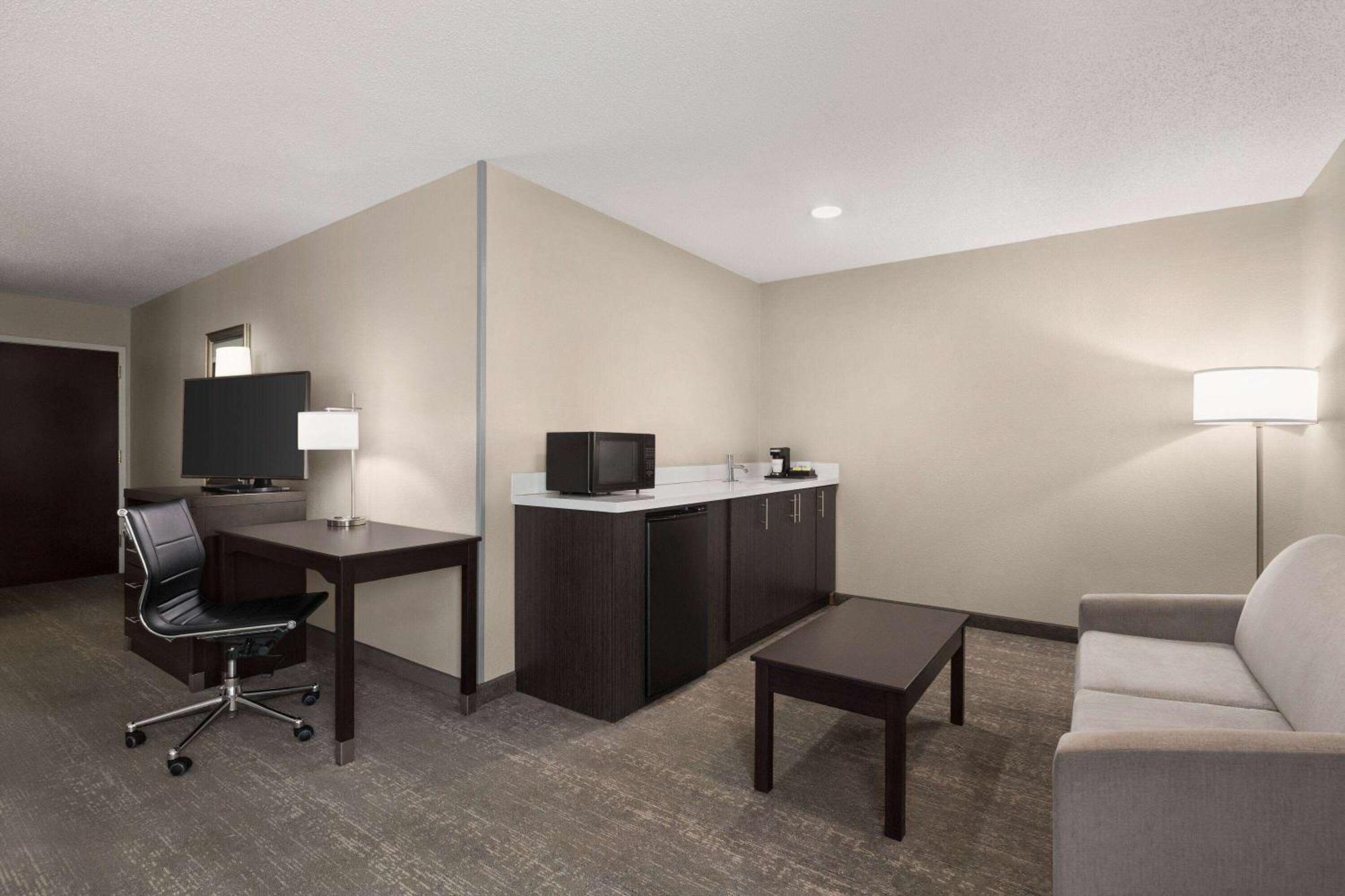 Wingate By Wyndham Savannah I-95 North Port Wentworth Extérieur photo