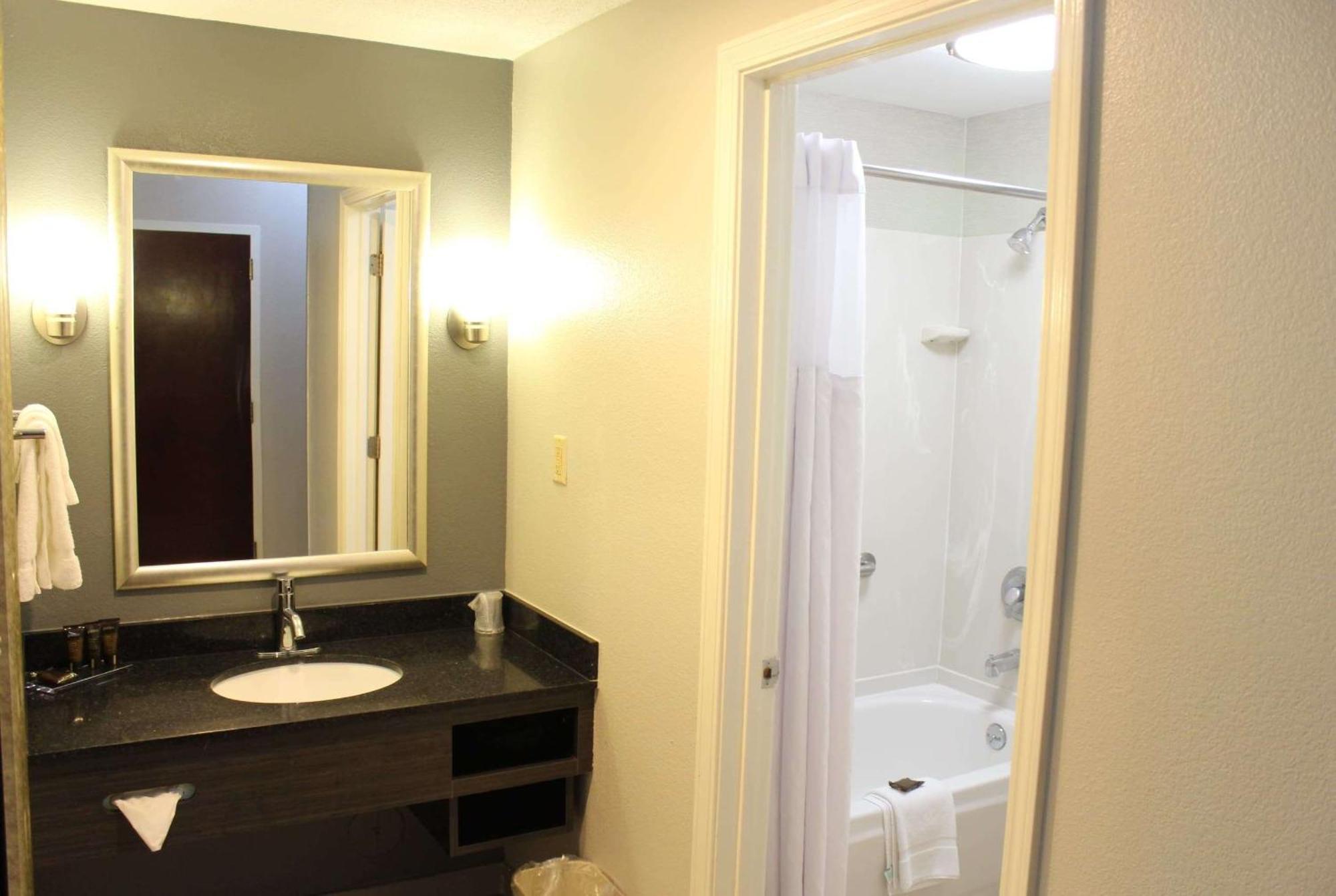 Wingate By Wyndham Savannah I-95 North Port Wentworth Extérieur photo