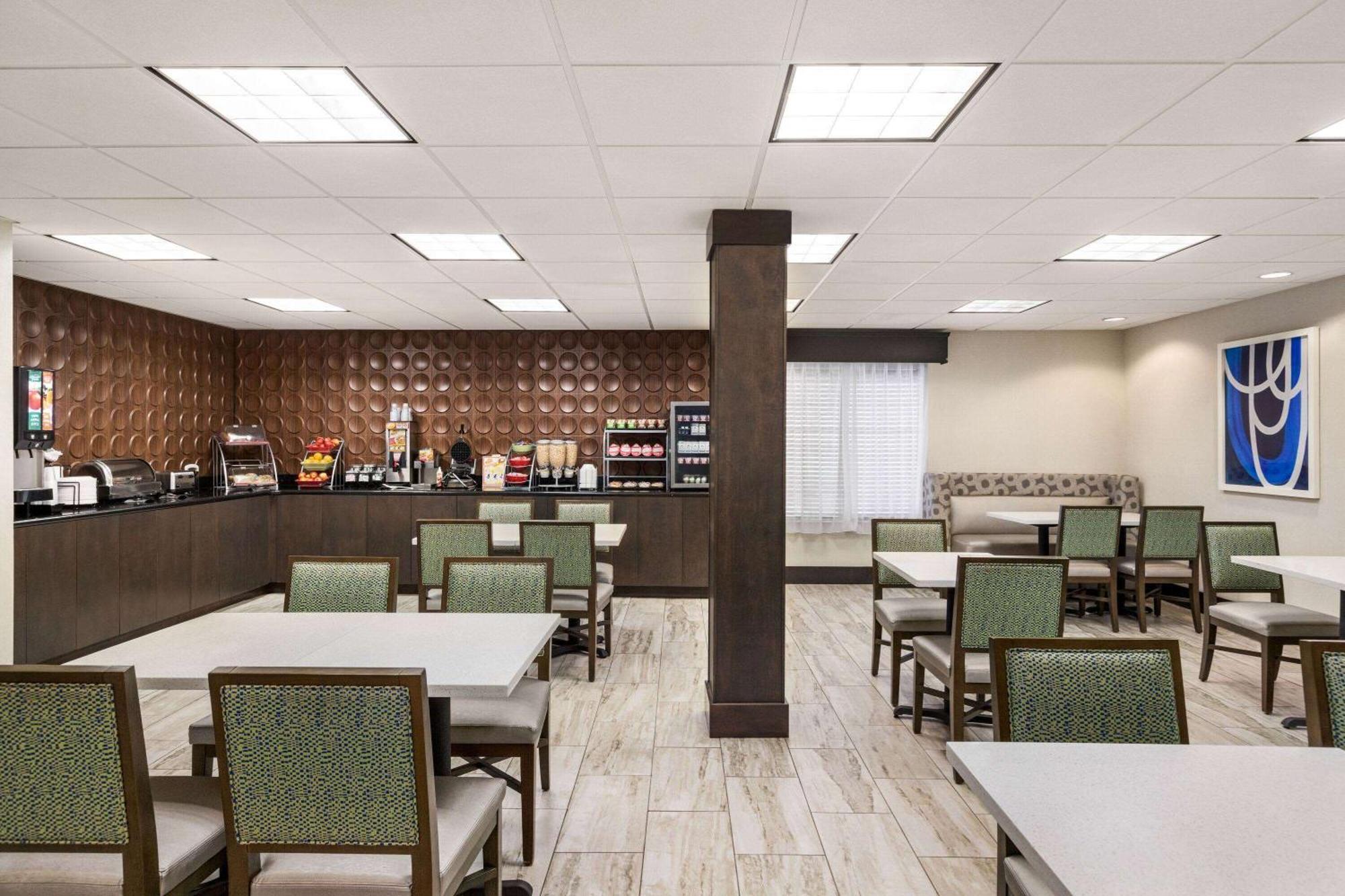 Wingate By Wyndham Savannah I-95 North Port Wentworth Extérieur photo