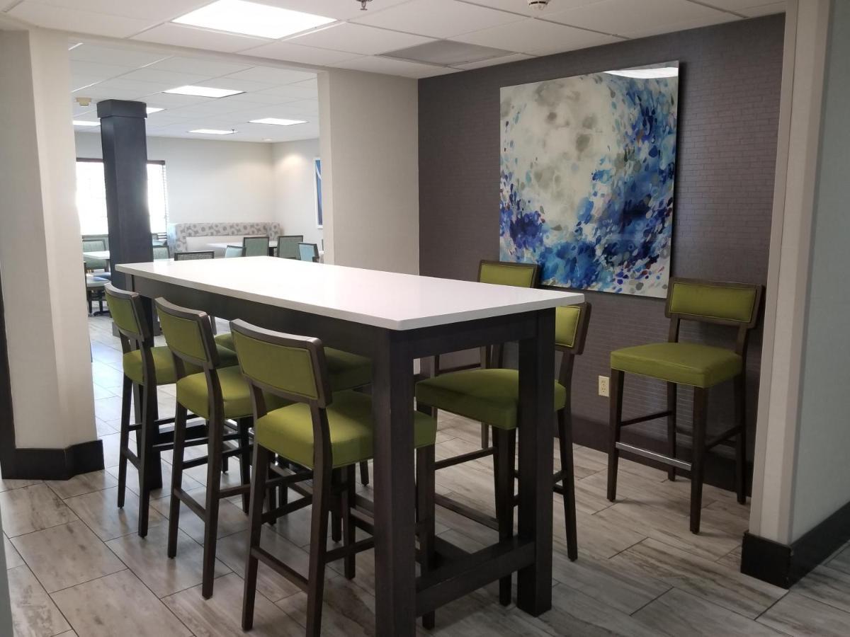 Wingate By Wyndham Savannah I-95 North Port Wentworth Extérieur photo