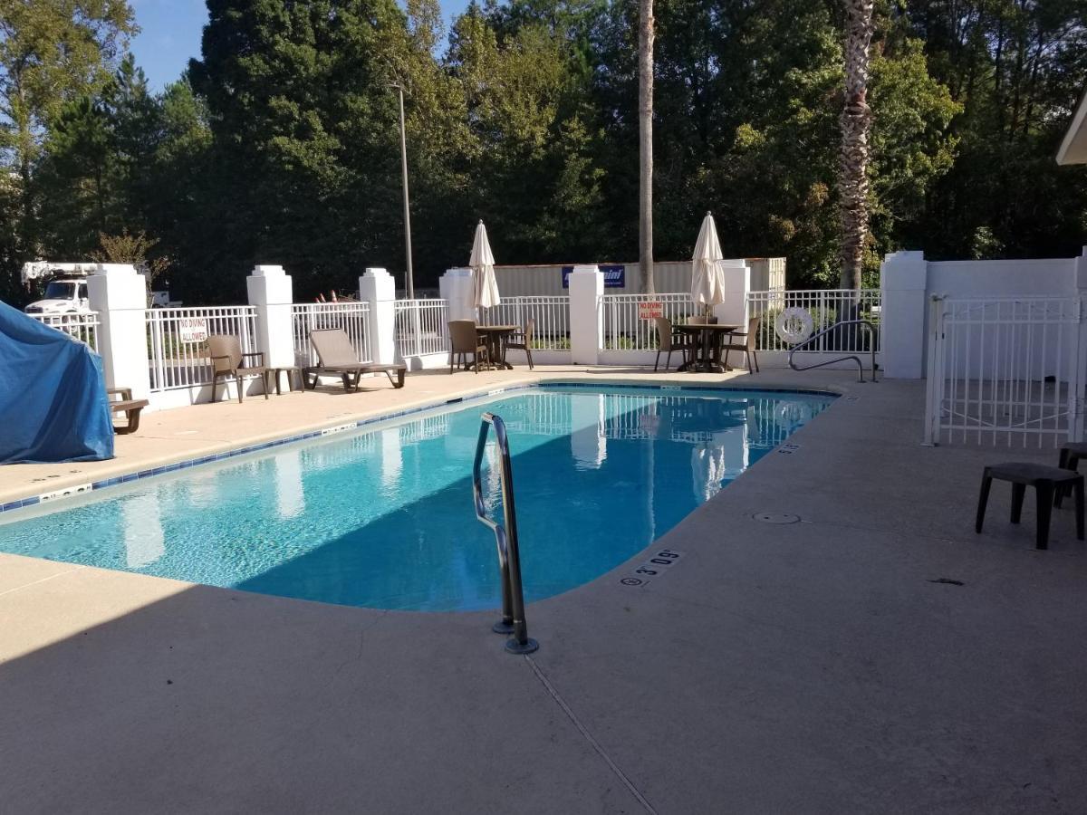 Wingate By Wyndham Savannah I-95 North Port Wentworth Extérieur photo
